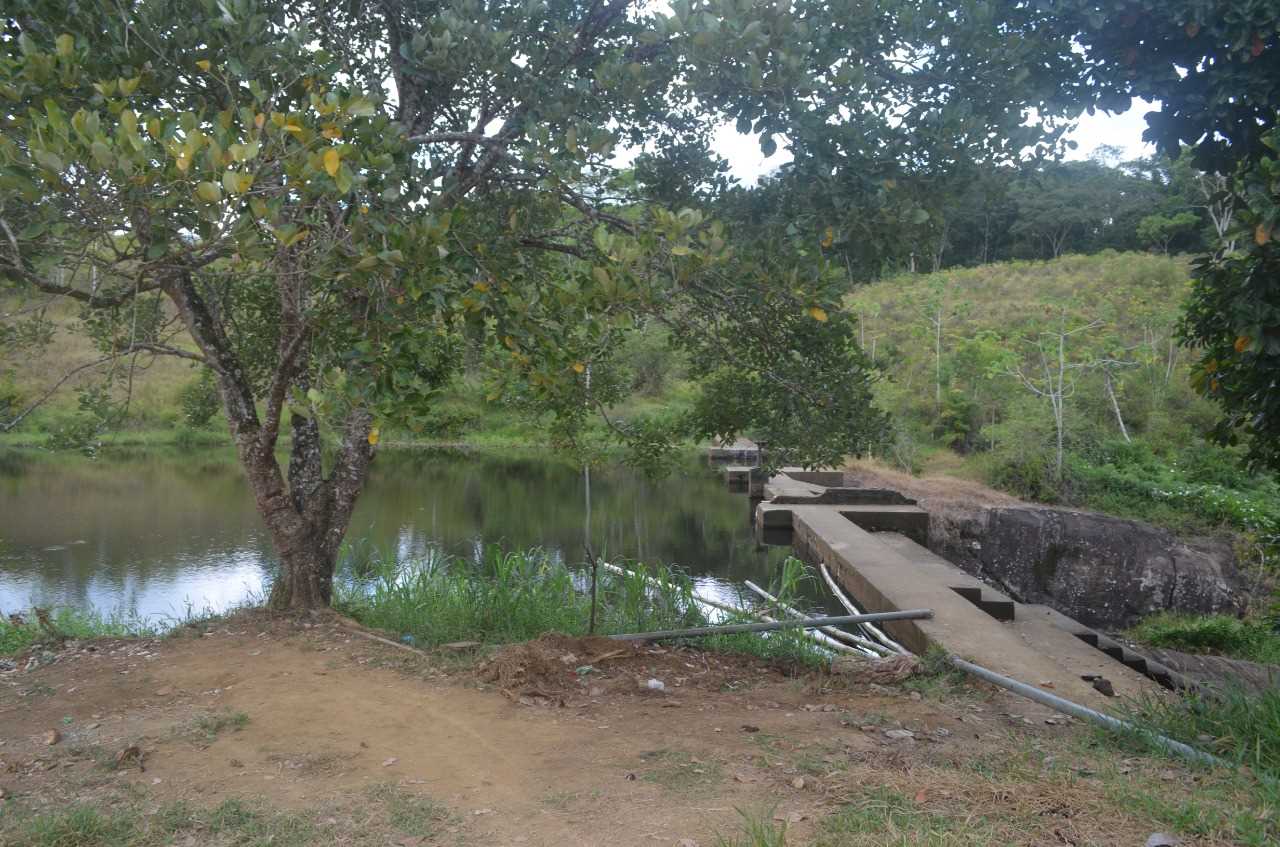 Prefeito solicita a Embasa manutenção dos serviços a respeito da Barragem